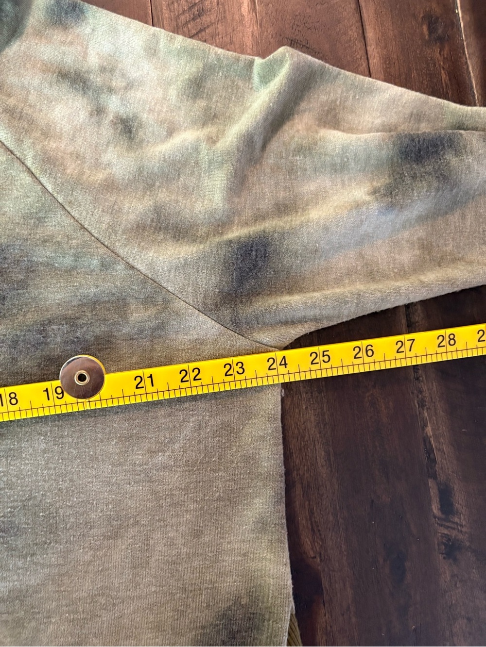 See In Love Olive Green Tie-Dye Hoodie Tunic - Picture 8 of 10